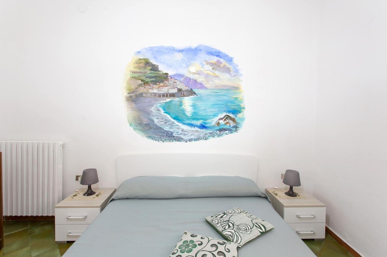 House Sun And Moon Lägenhet Amalfi Exteriör bild